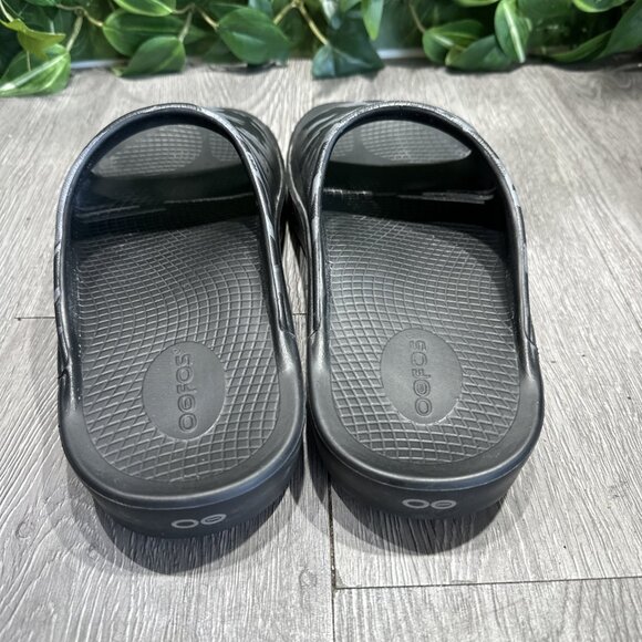Sandals_&_Flip_Flops